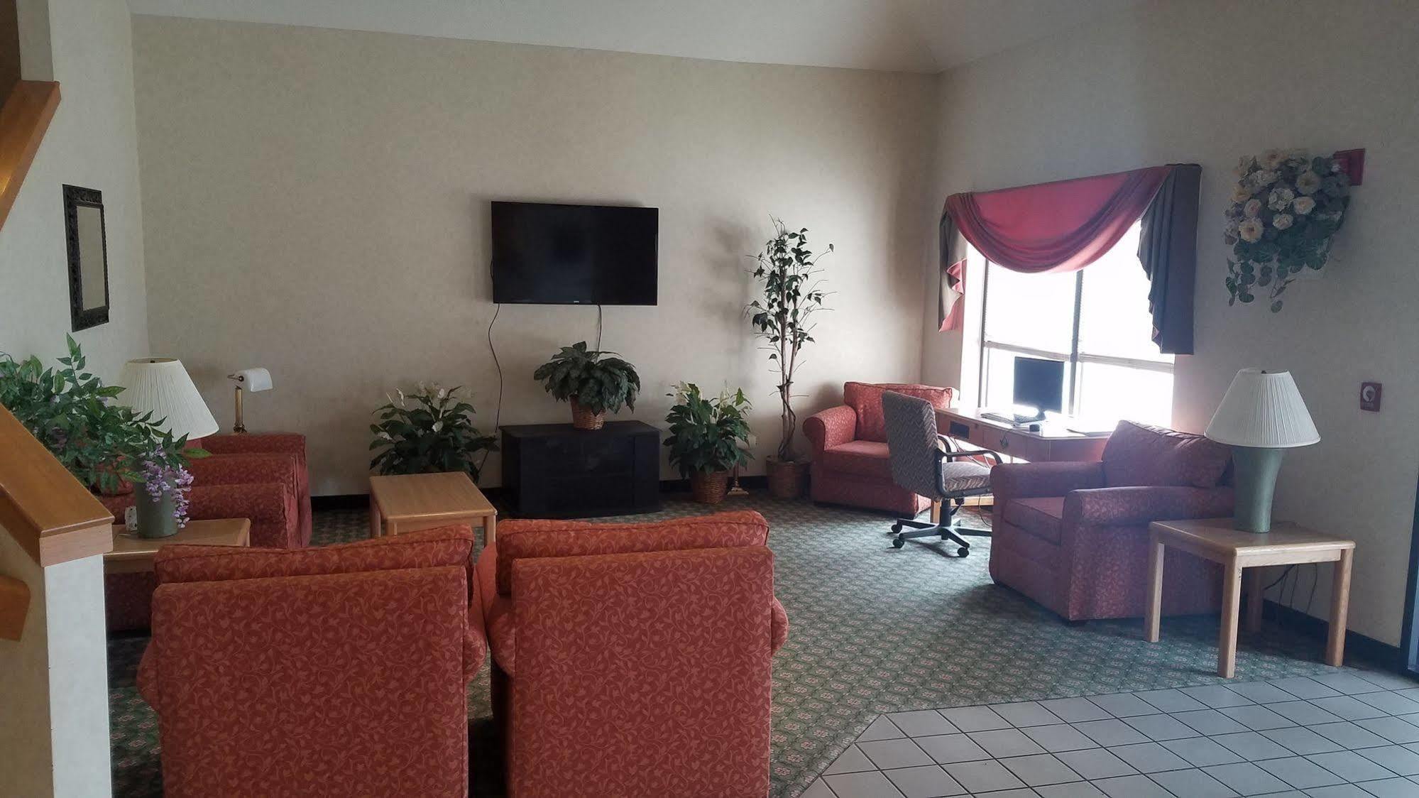 Syracuse Inn And Suites Exterior foto